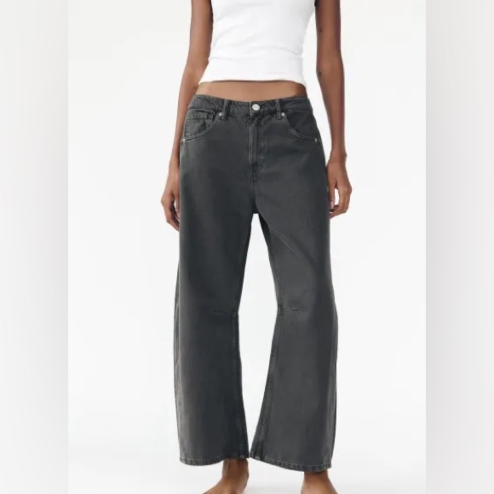 Zara relaxed mid rise trf balloon jeans in dark grey size US8